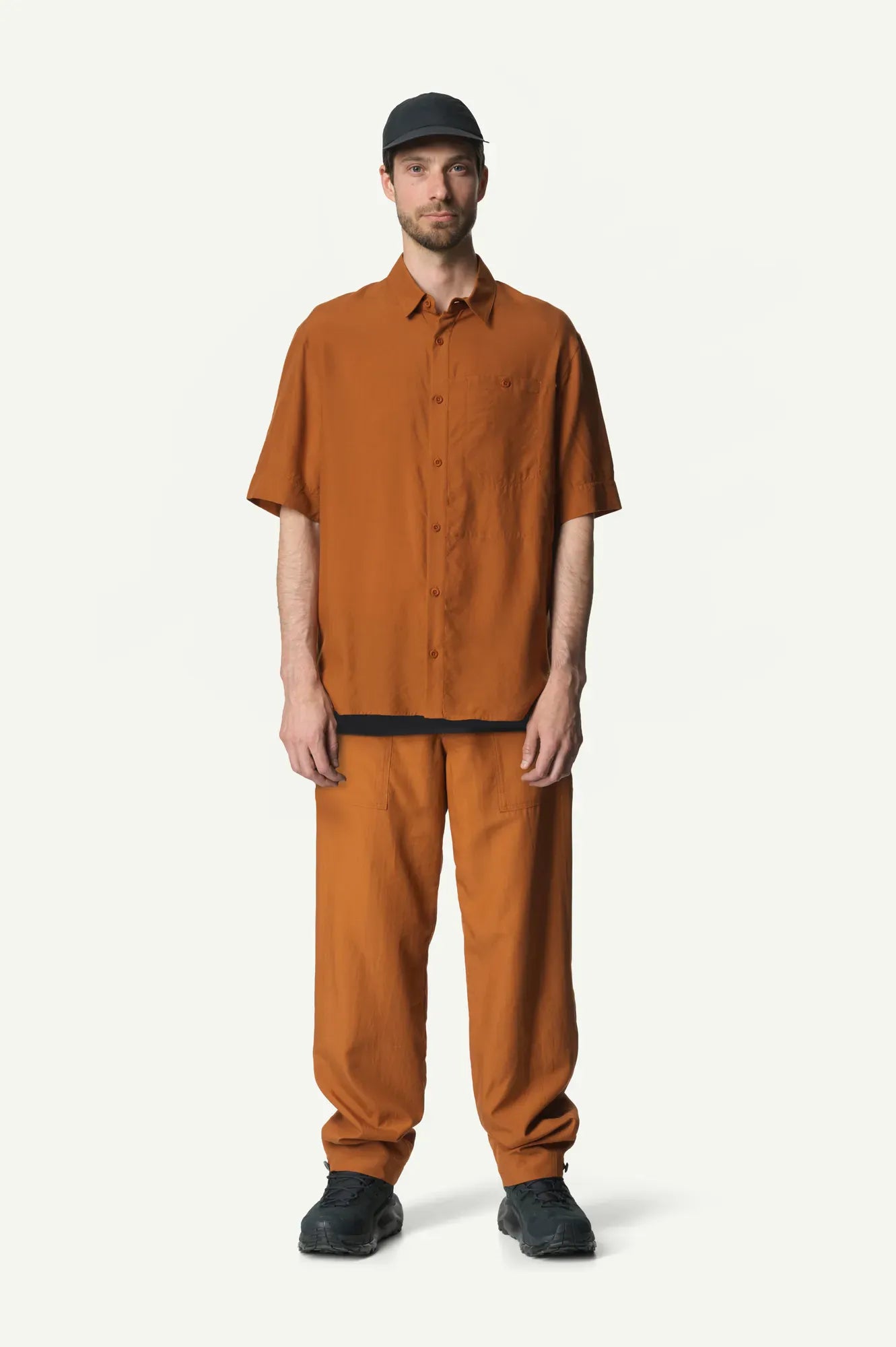 860051_F24_201_Men_Tree_Shortsleeve_Shirt_cinnamon_brown_c_low