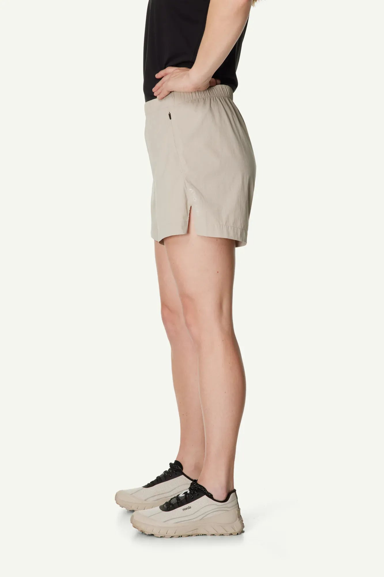 860073_148_201_Women_Liquid_Shorts_sandstorm_A127_c_low