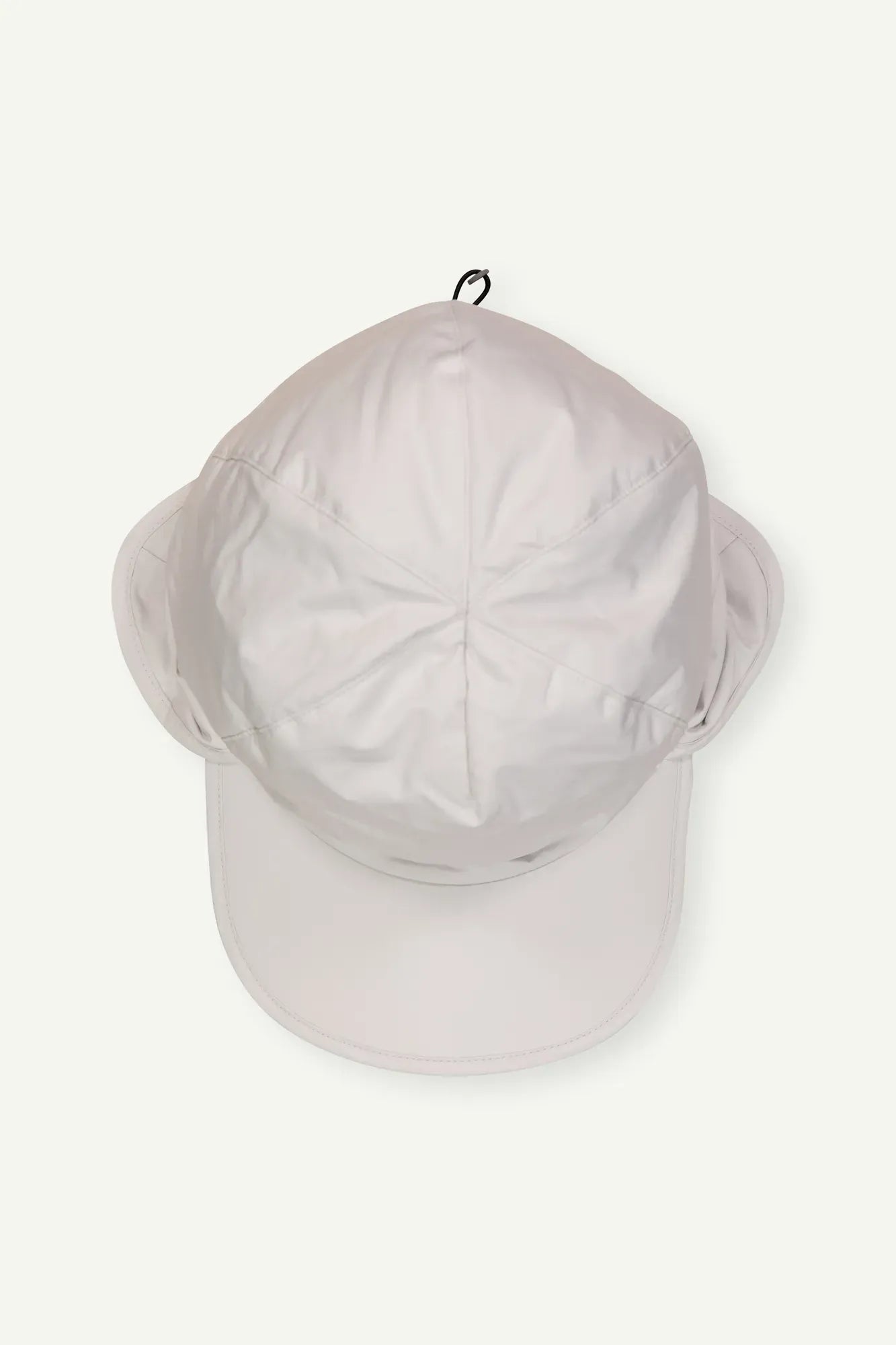 Acc-Down-Free-Cap_A-Touch-Of-Gray_300344_G66_FLAT_c