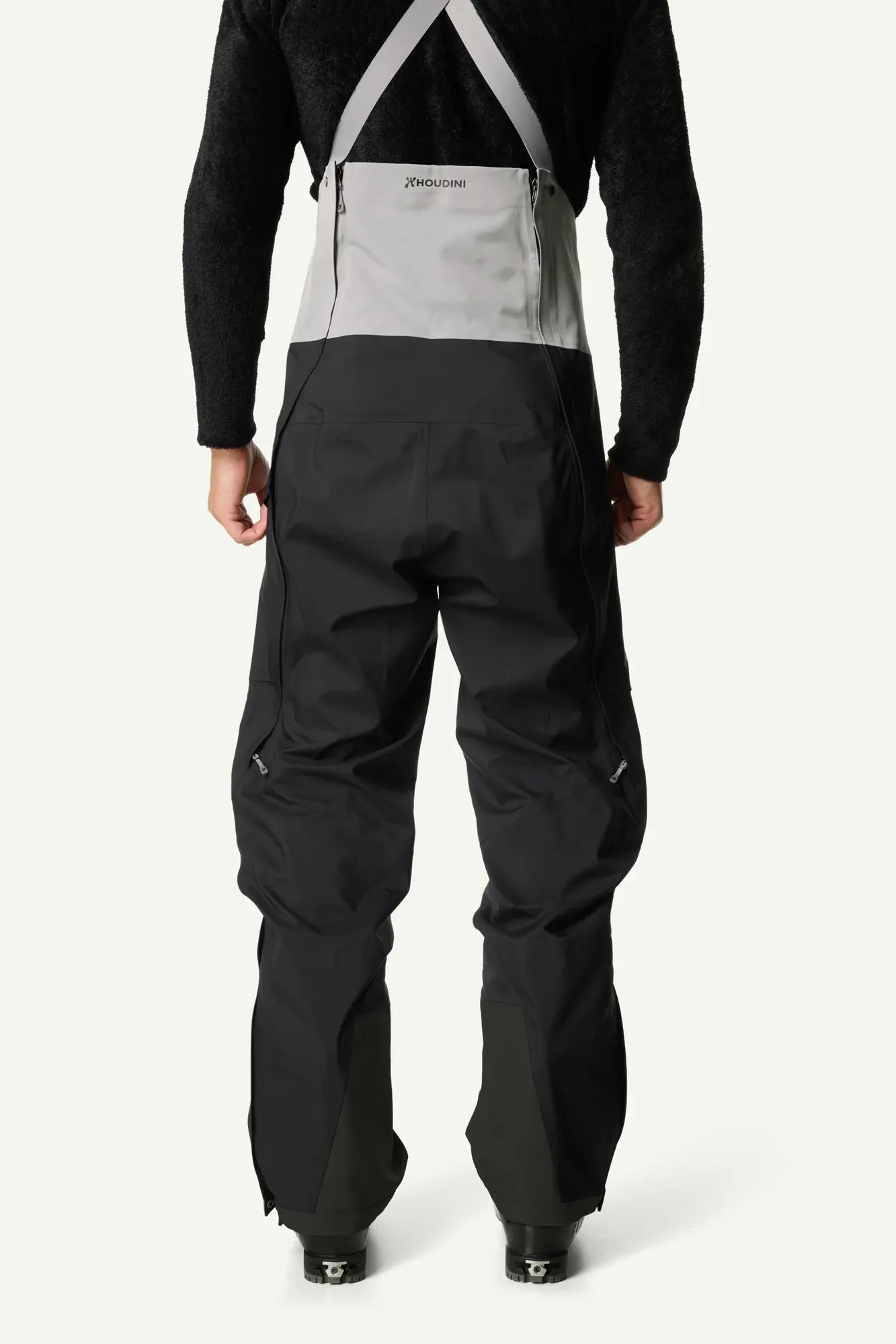 Ms-Rollercoaster-Bib-Pants-II_true-black_810070_900_P_DET_4647_c_low