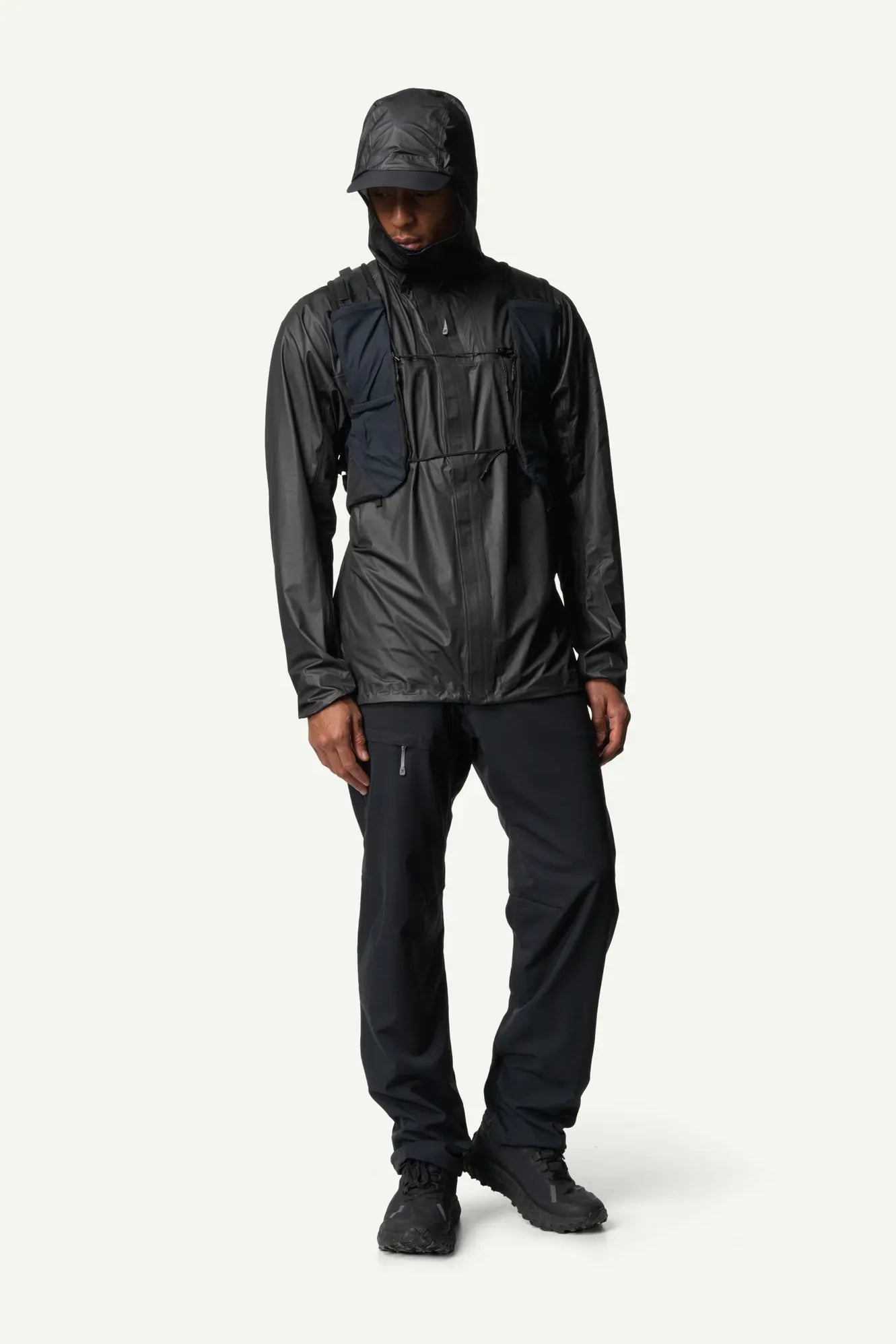 Ms-The-Orange-Jacket_true-black_810006_900_SET_5878_c_low