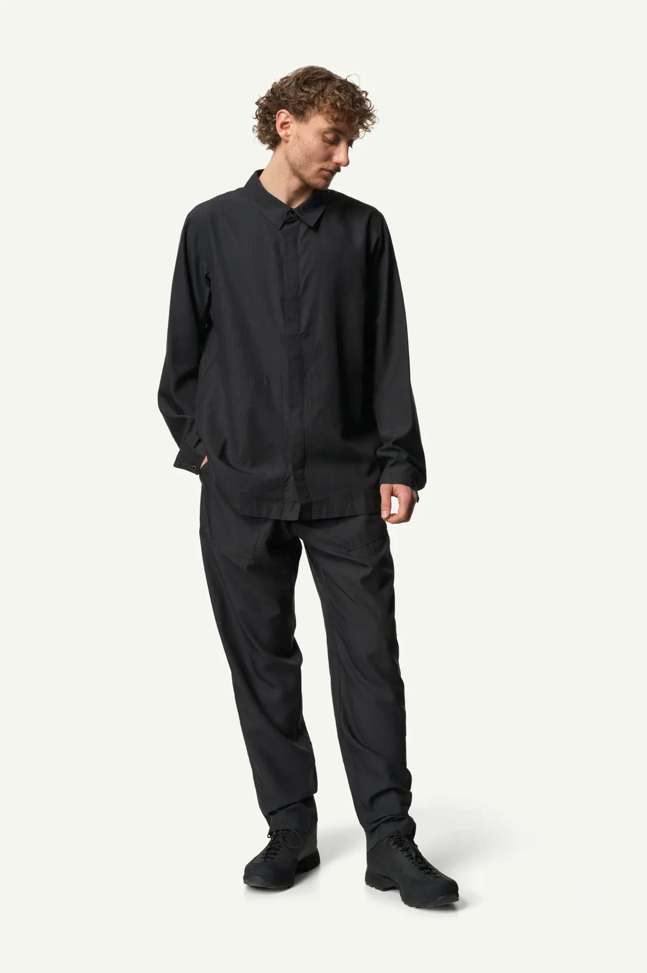 Ms-Tree-Chore-Jacket_bleached-black_860046_025_SET_6173_c_low