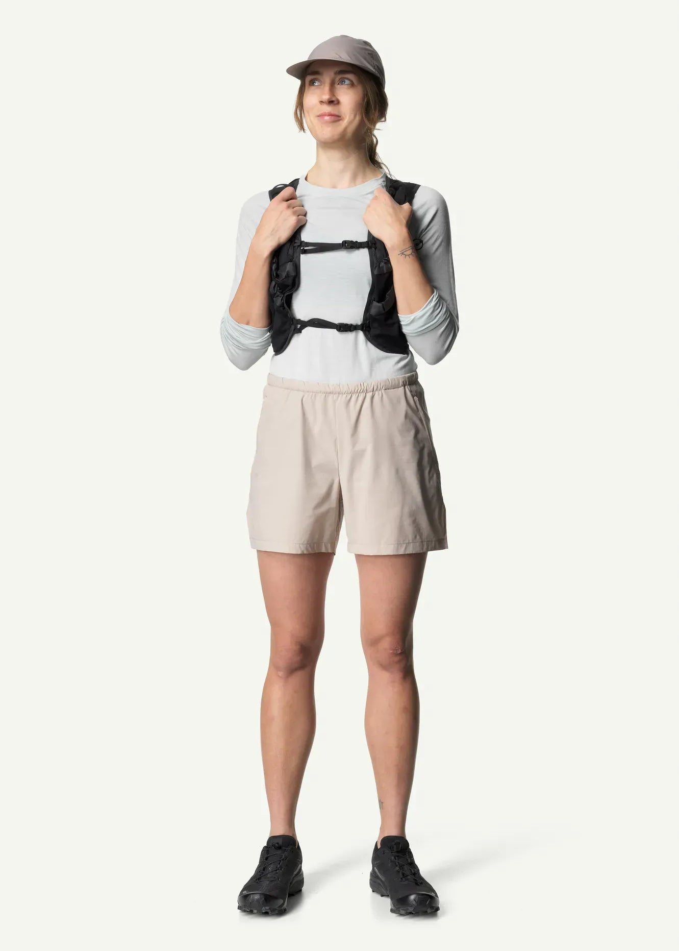 Ws-Pace-Light-Shorts_Sandstorm_860017_148_SET_1044_low_c 1