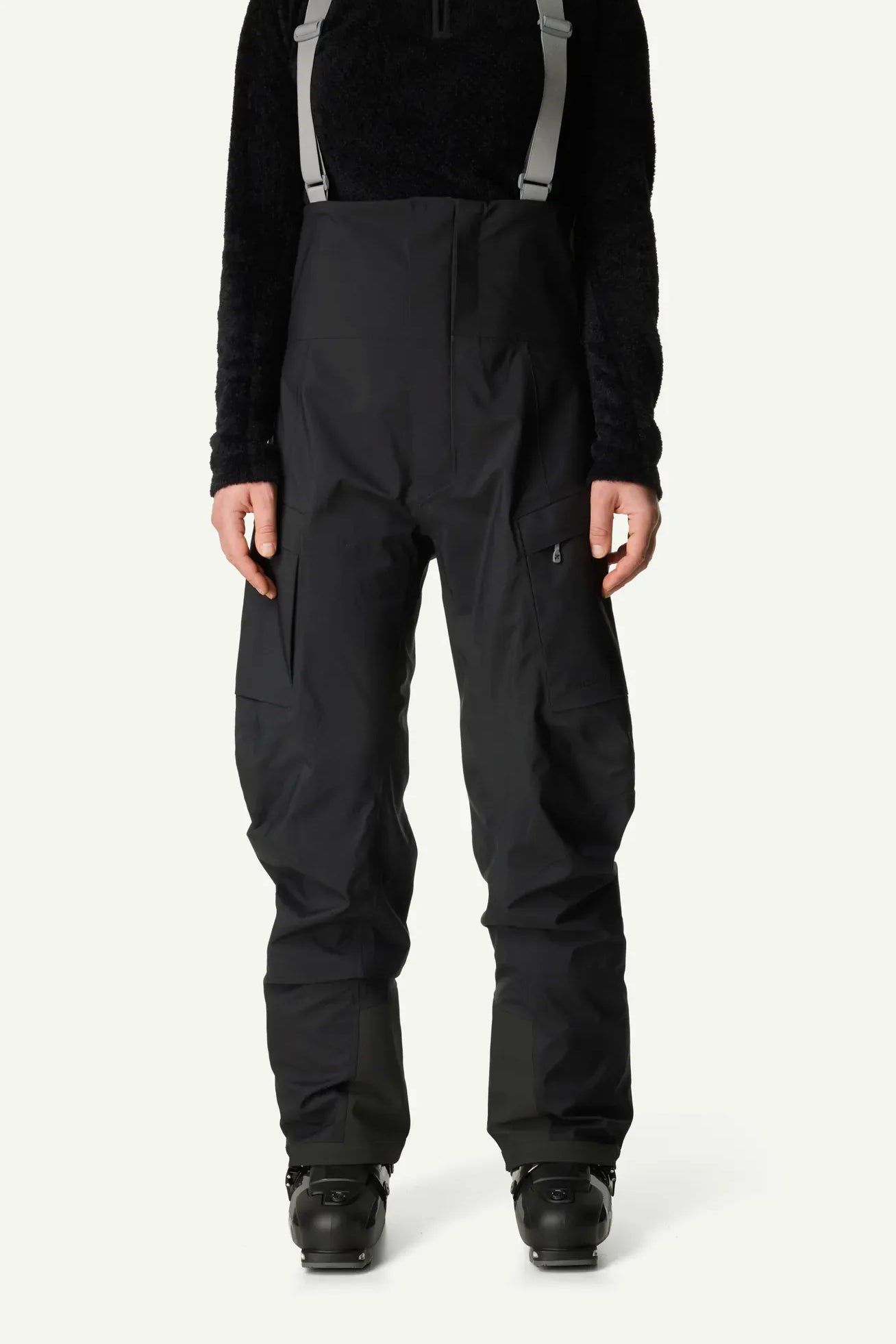Ws-Rollercoaster-Bib-Pants-II_true-black_810071_900_P_F_3364_c_low
